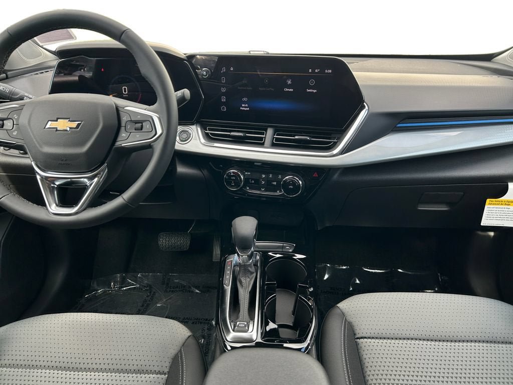 New 2026 Chevrolet Trax LT w/ LT Convenience Package FWD image 12