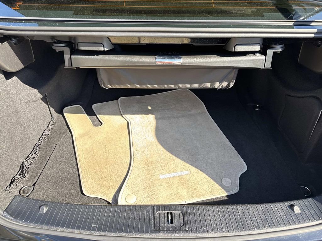 Used 2016 Mercedes-Benz E 350 Sedan w/ Premium Package image 9