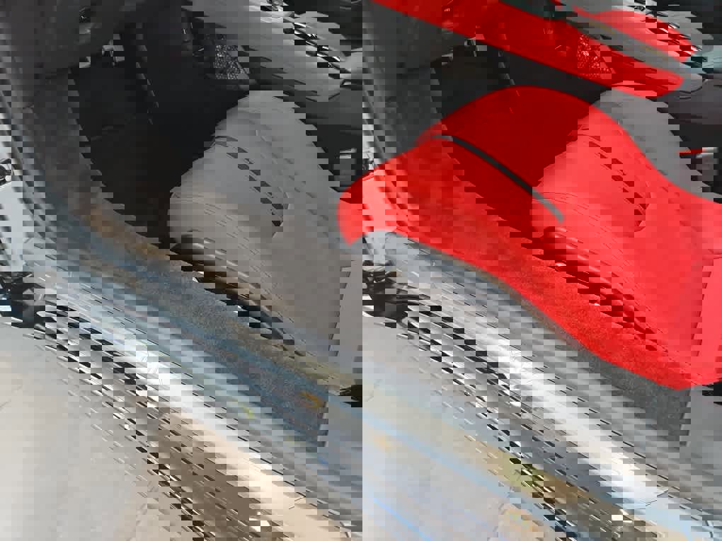 New 2025 Lotus Emira image 27