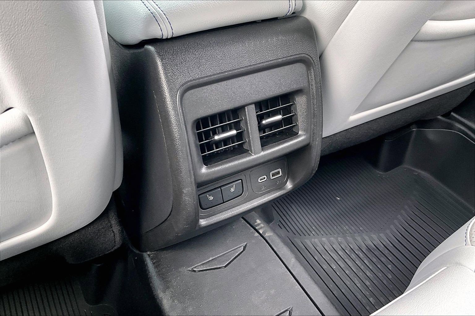 Used 2024 Cadillac XT4 Sport image 24