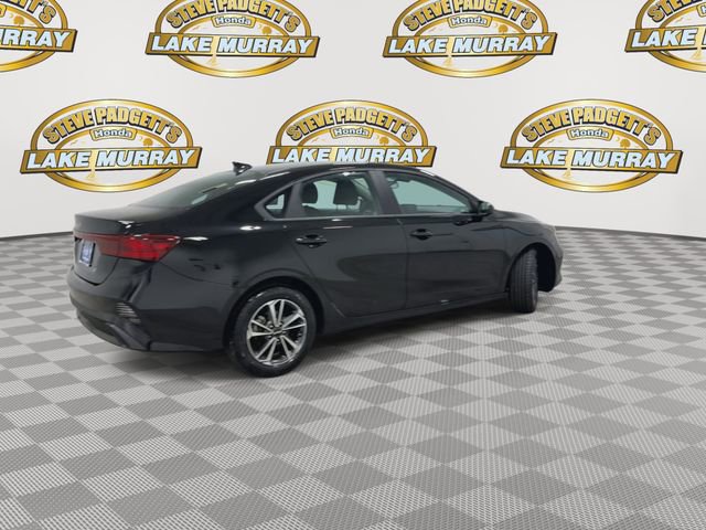 Used 2024 Kia Forte LXS image 3