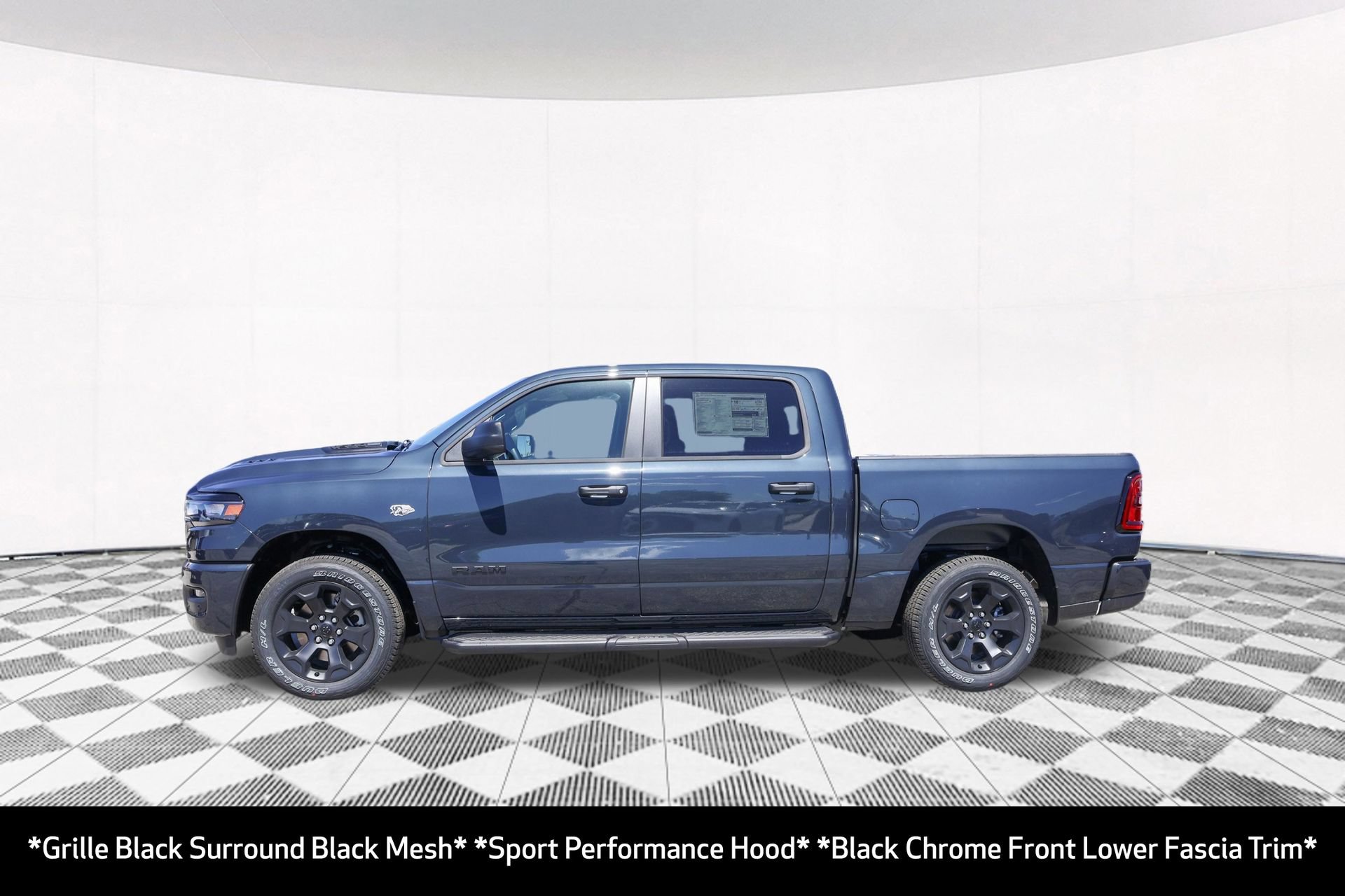 New 2026 RAM 1500 Express AWD/4WD image 9
