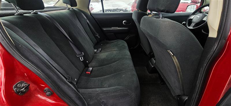 Used 2011 Nissan Versa 1.8 S image 15