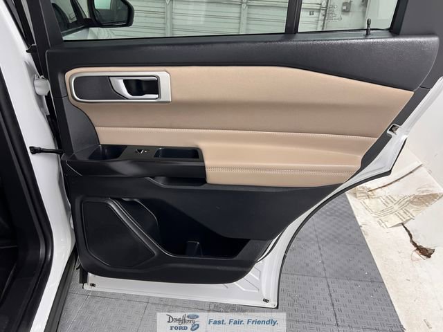Used 2020 Ford Explorer XLT w/ Comfort Package image 31