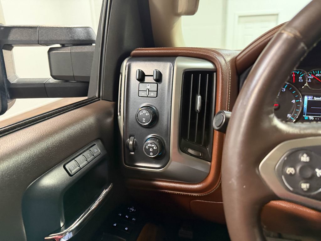 Used 2015 Chevrolet Silverado 2500 High Country w/ Duramax Plus Package image 76