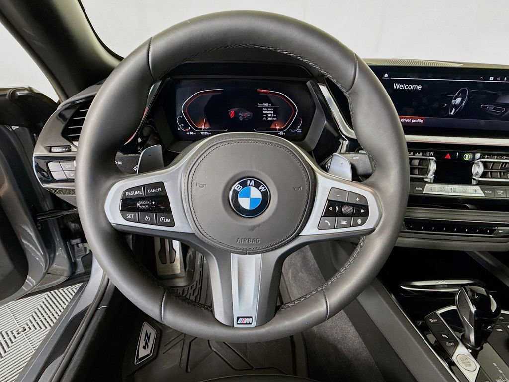 Used 2025 BMW Z4 sDrive30i w/ Shadowloine Package image 10