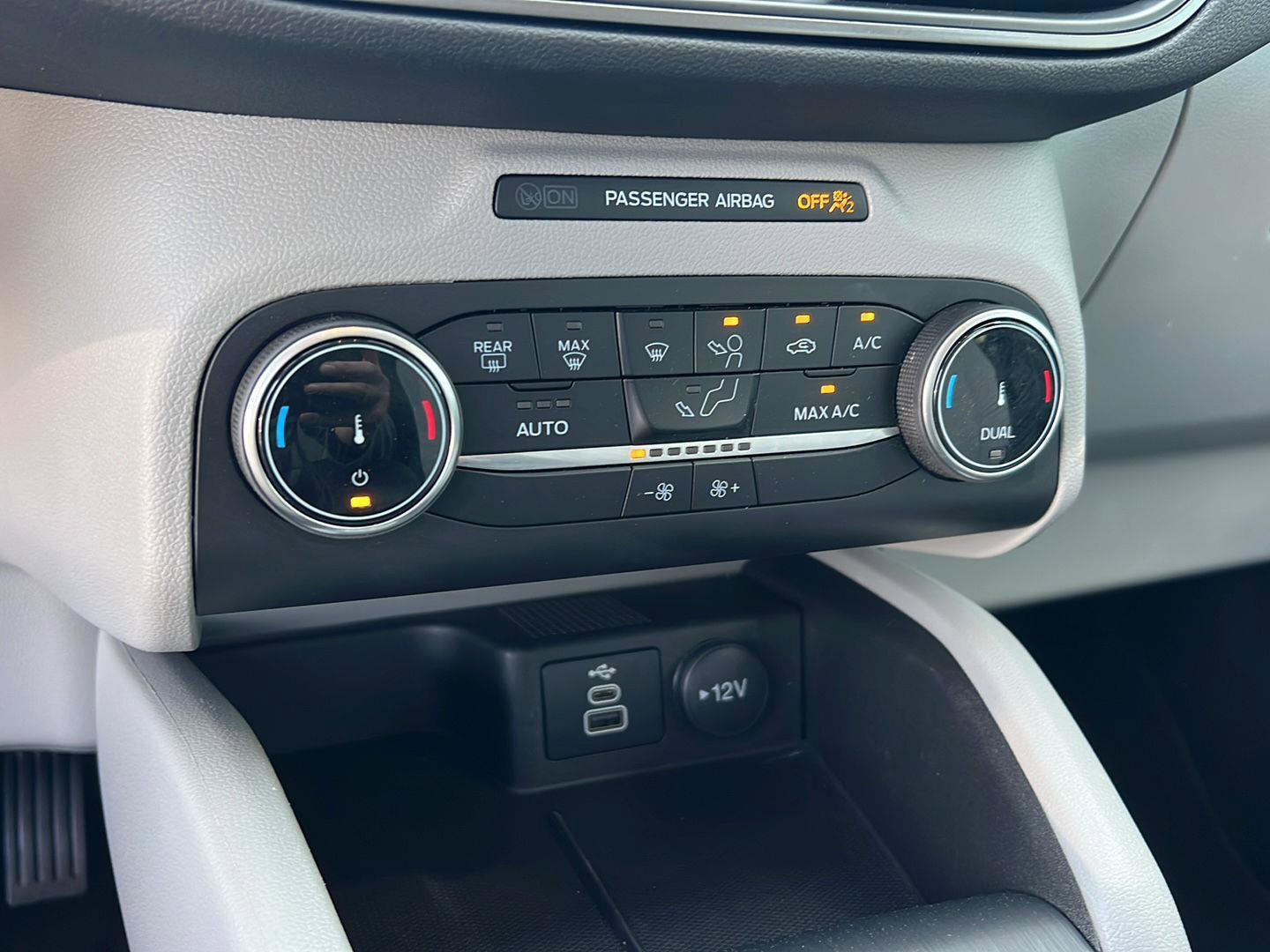 Certified 2024 Ford Escape Active image 27