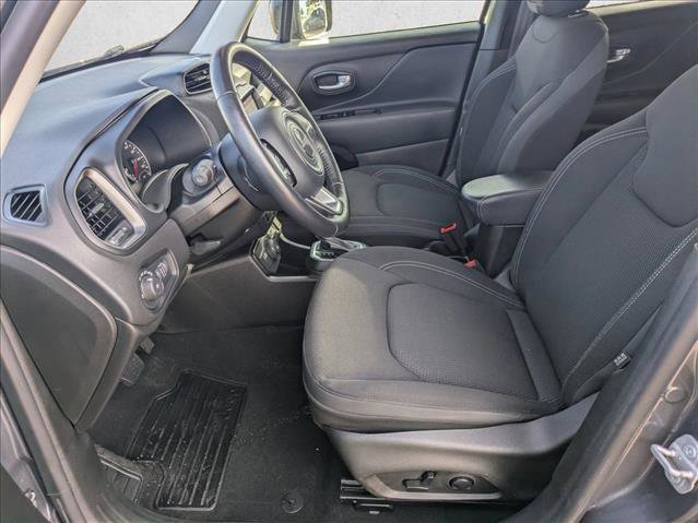 Used 2023 Jeep Renegade Latitude w/ Premium Group AWD/4WD image 16