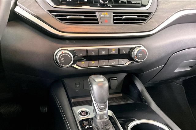 Used 2023 Nissan Altima 2.5 SV w/ SV Premium Package FWD image 8