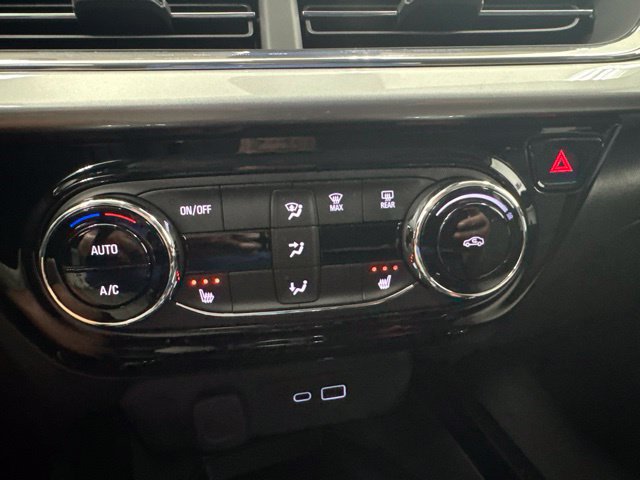 New 2026 Chevrolet Trax LT w/ Sunroof Package FWD image 17