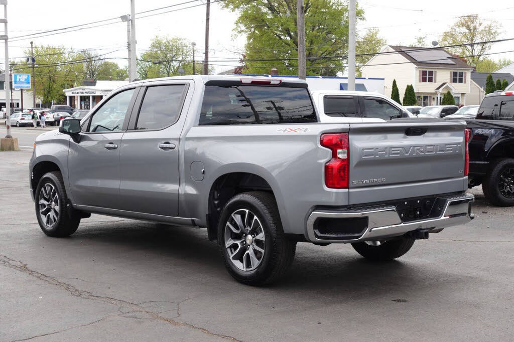 Used 2023 Chevrolet Silverado 1500 LT AWD/4WD image 3