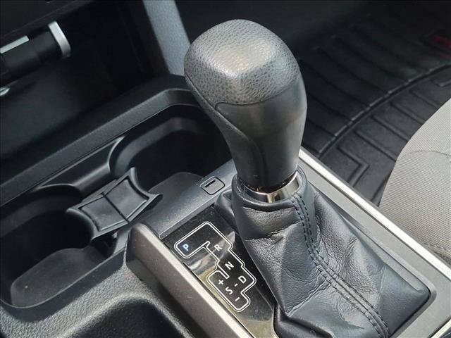 Used 2017 Toyota Tacoma SR5 w/ Tow Package AWD/4WD image 12