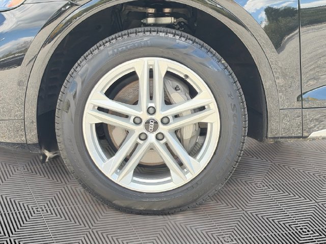 Used 2022 Audi Q5 e Prestige AWD/4WD image 32