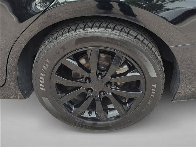 Used 2023 Toyota Camry LE FWD image 9