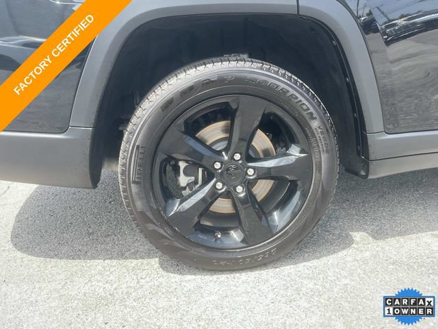 Certified 2025 Jeep Grand Cherokee L Limited w/ Luxury Tech Group II AWD/4WD image 12