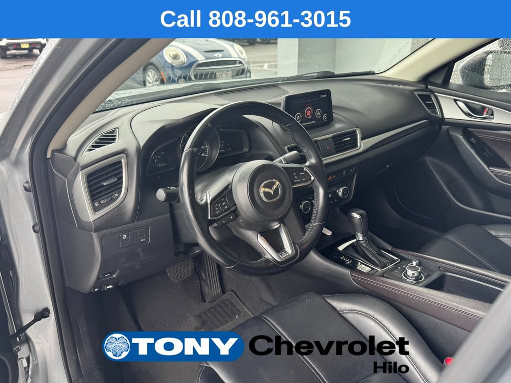 Used 2017 MAZDA MAZDA3 Touring FWD image 9
