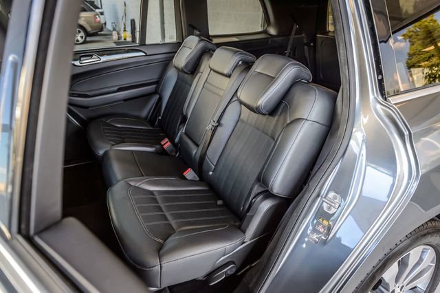Used 2017 Mercedes-Benz GLS 450 4MATIC image 46