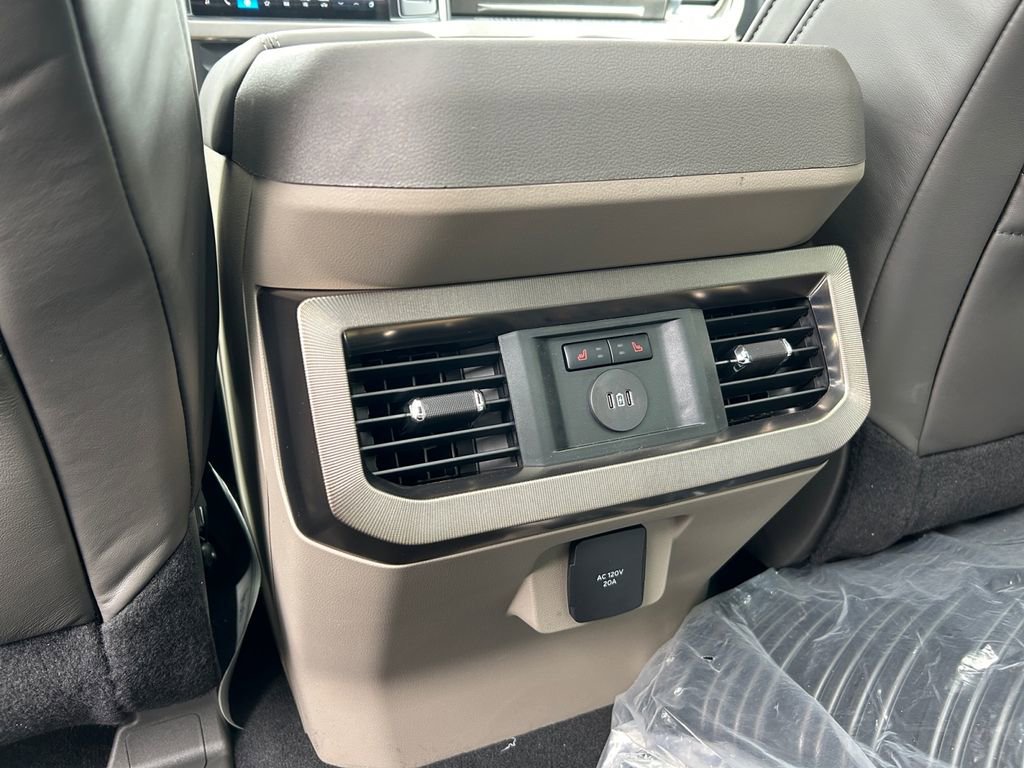 New 2026 Ford F350 Platinum w/ Platinum Plus Package AWD/4WD image 37