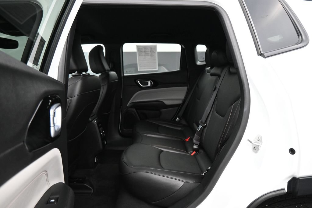Used 2023 Jeep Compass Limited AWD/4WD image 15