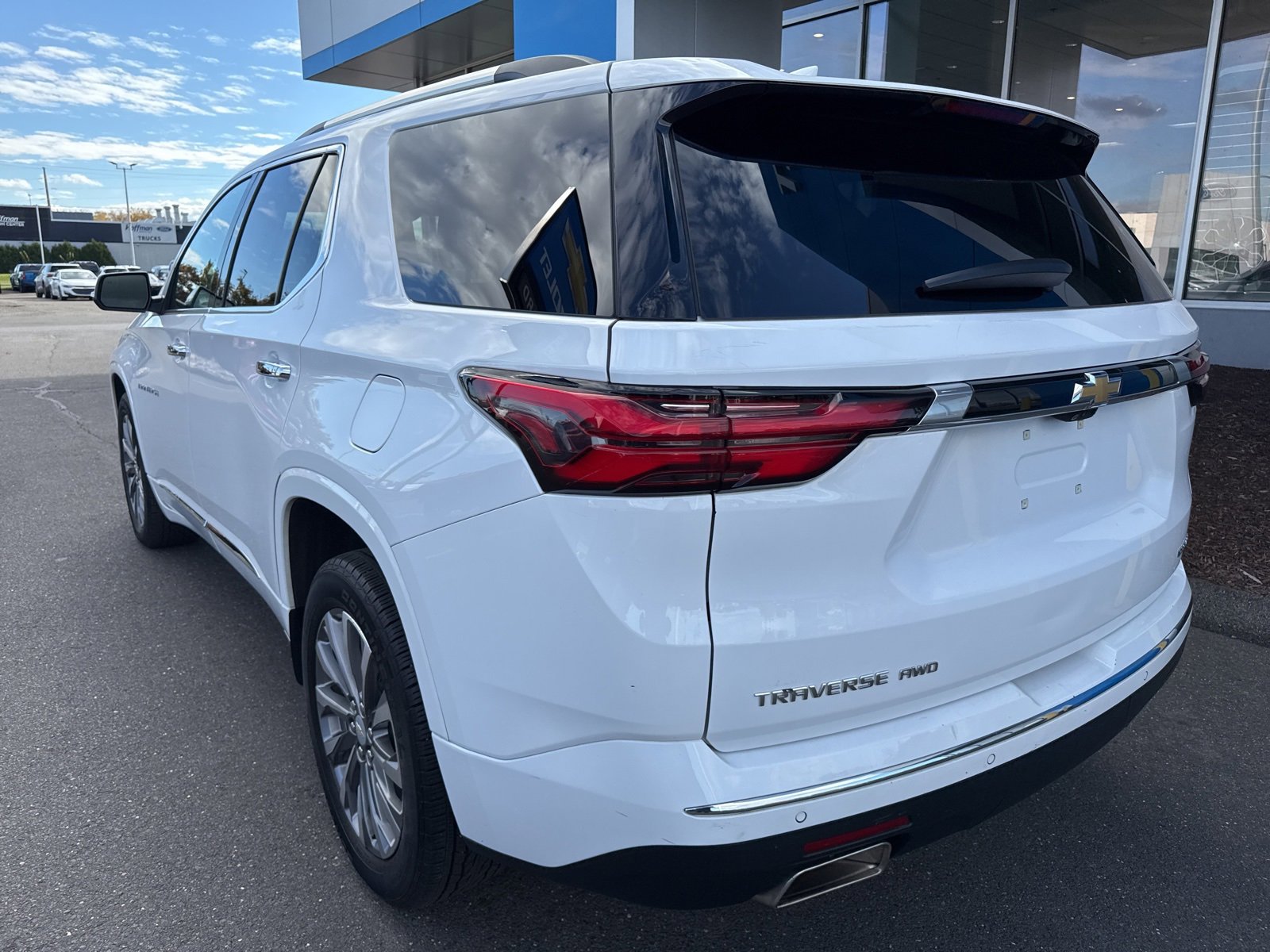 Used 2022 Chevrolet Traverse Premier image 8