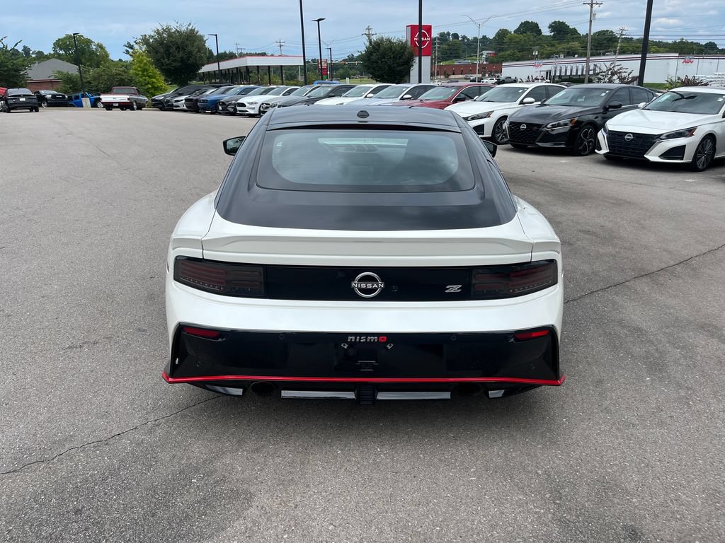Certified 2025 Nissan Z Performance w/ Floor Mat Package RWD image 5