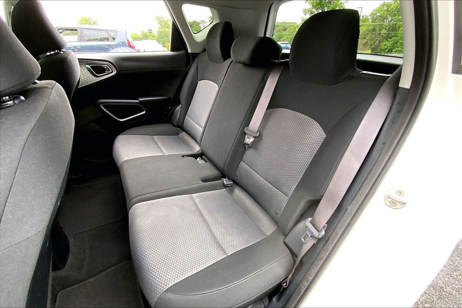 Used 2022 Kia Soul LX w/ Technology Package FWD image 23