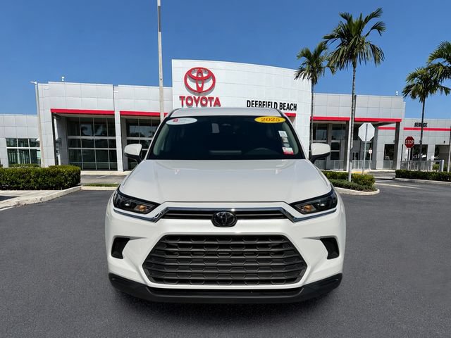 Certified 2025 Toyota Grand Highlander FWD image 2