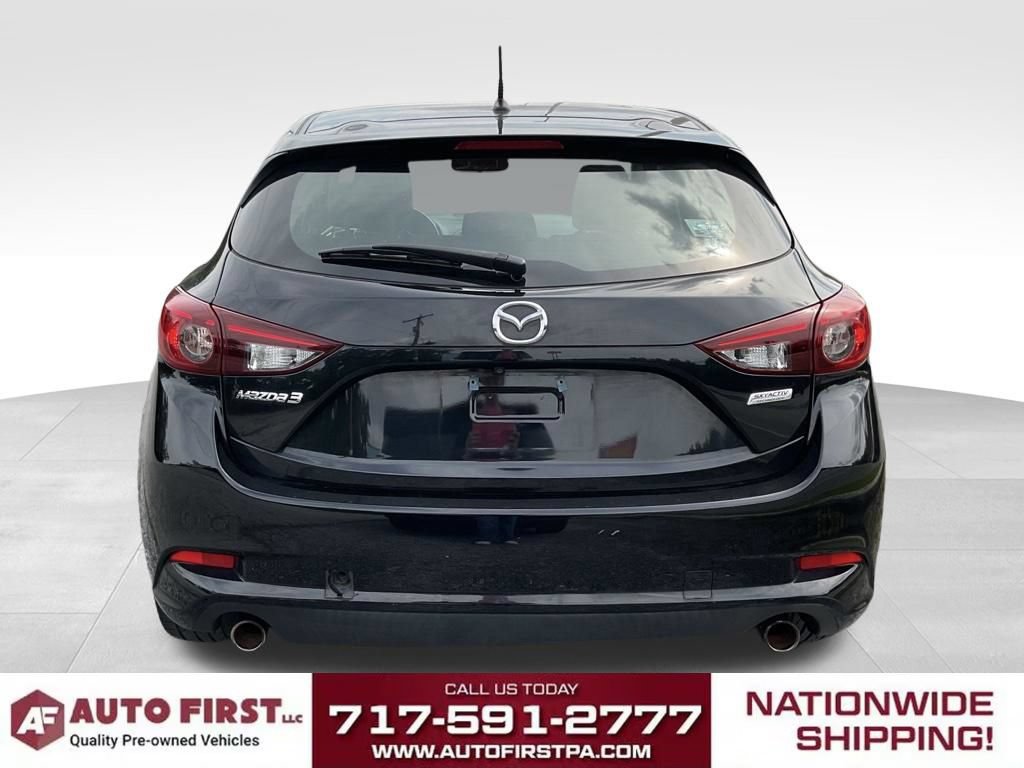 Used 2018 MAZDA MAZDA3 Touring FWD image 3