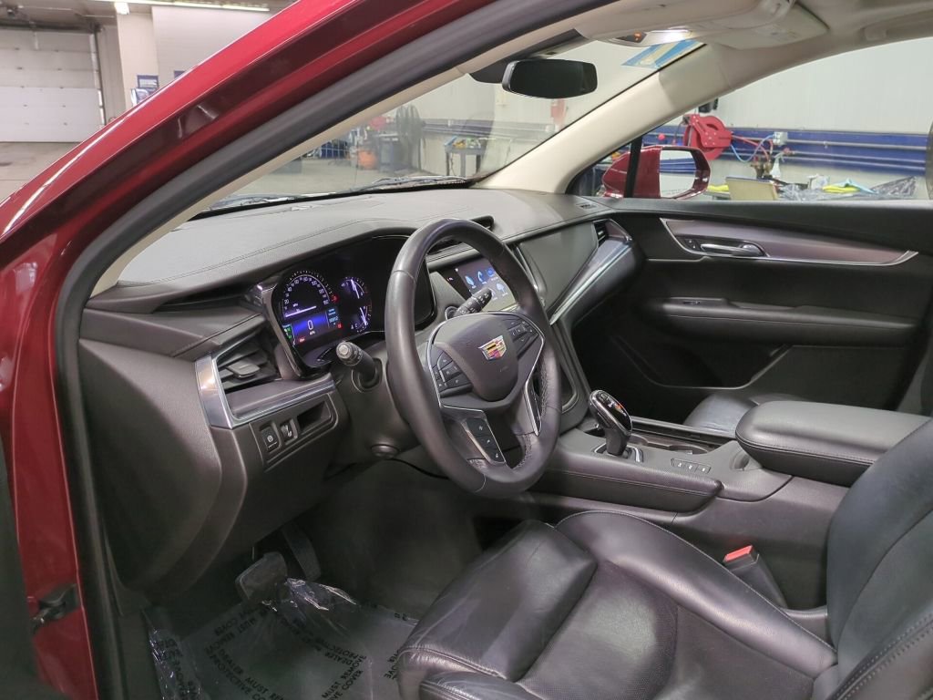 Used 2017 Cadillac XT5 Premium Luxury image 20