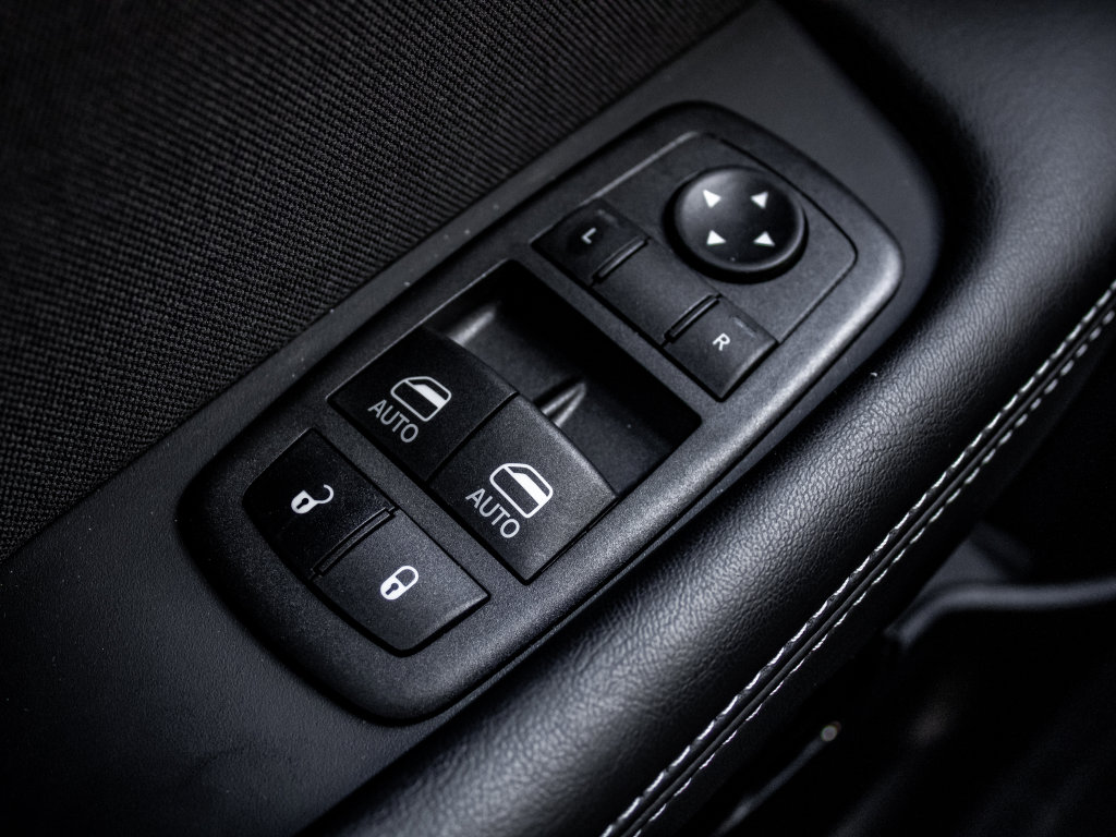 Used 2022 Dodge Challenger SRT Hellcat image 32