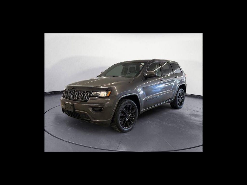 Used 2021 Jeep Grand Cherokee Laredo X AWD/4WD image 2