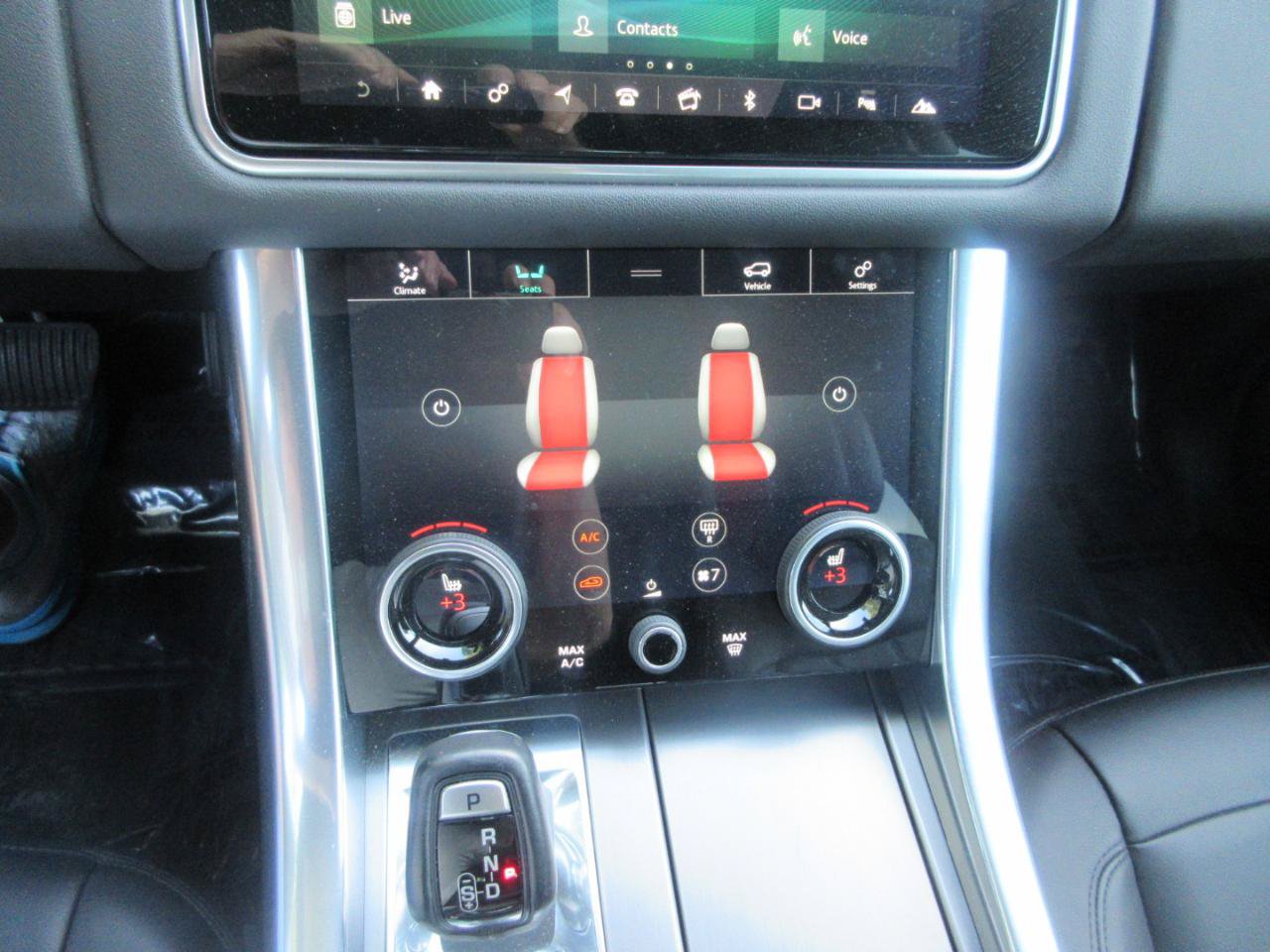 Used 2020 Land Rover Range Rover Sport SE AWD/4WD image 26