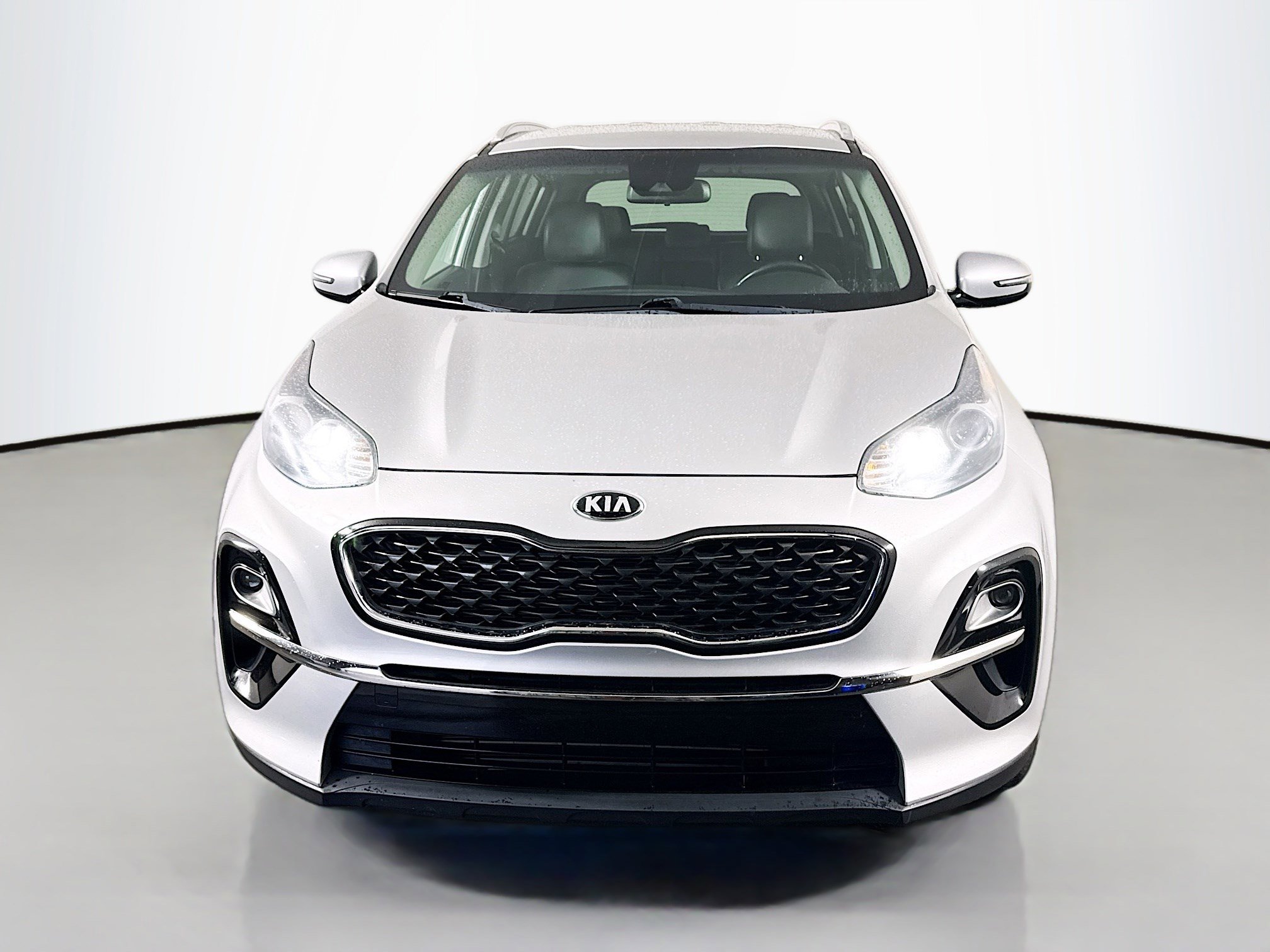 Used 2020 Kia Sportage EX image 2