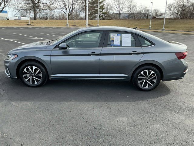Used 2025 Volkswagen Jetta S image 7