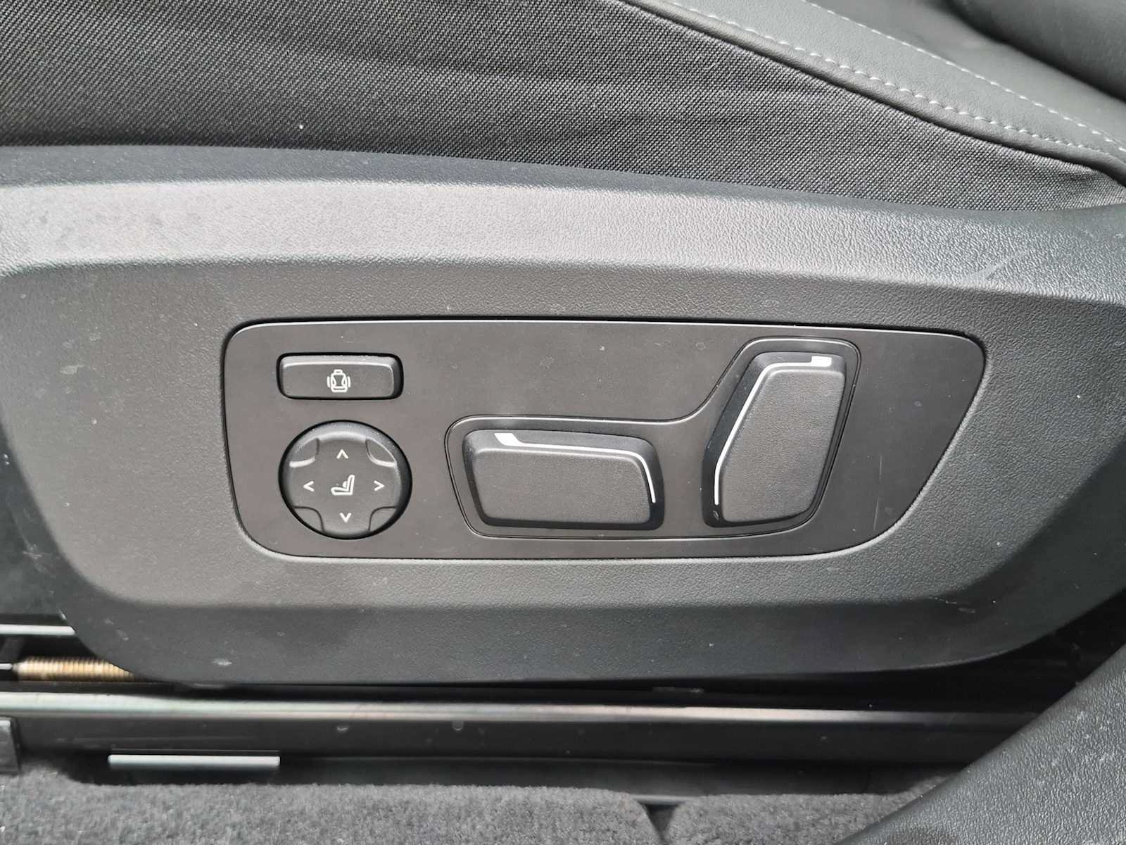 Used 2026 BMW X3 xDrive30i w/ M Sport Package AWD/4WD image 18