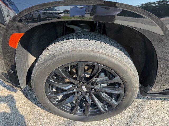 Used 2022 Cadillac Escalade ESV Sport Platinum w/ LPO, ONYX Package image 15