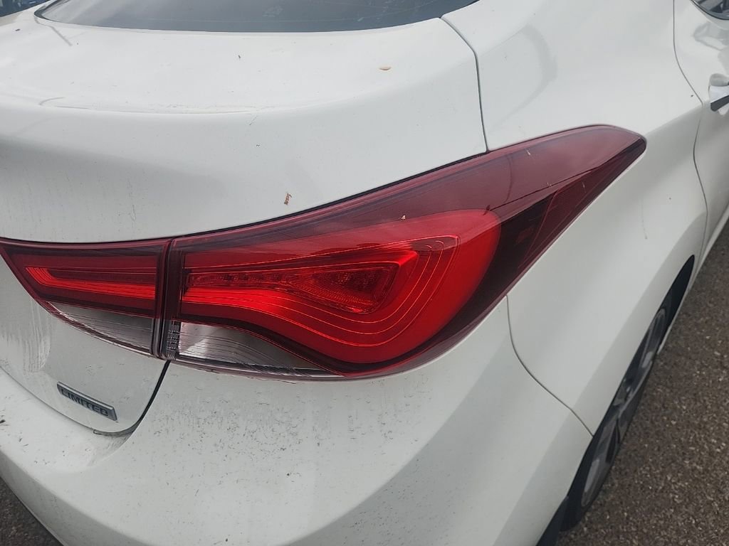 Used 2014 Hyundai Elantra Limited FWD image 13