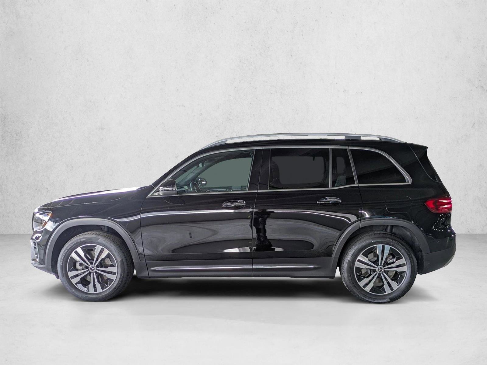 Certified 2025 Mercedes-Benz GLB 250 image 9