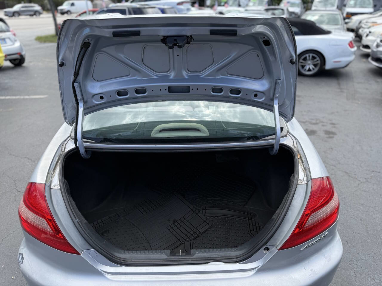 Used 2004 Honda Accord LX image 13