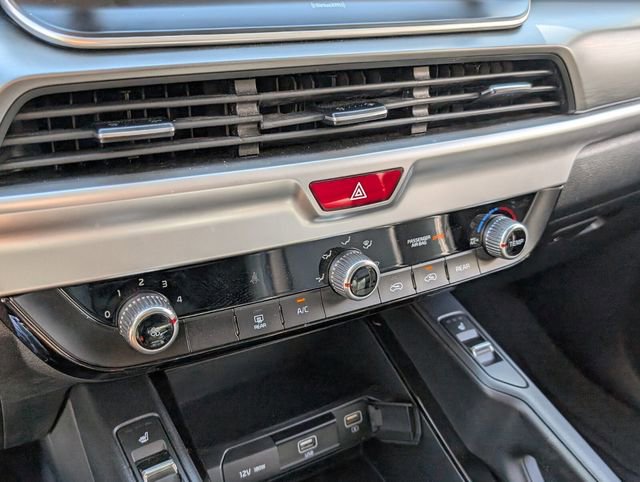 Used 2020 Kia Telluride S w/ S 8 Passenger Seating Package image 24