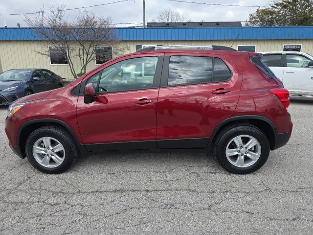 Used 2022 Chevrolet Trax LT w/ LT Convenience Package image 5