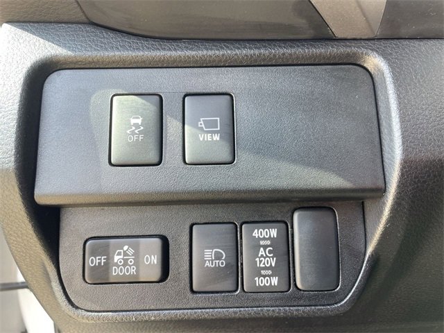 Used 2022 Toyota Tacoma Limited image 35