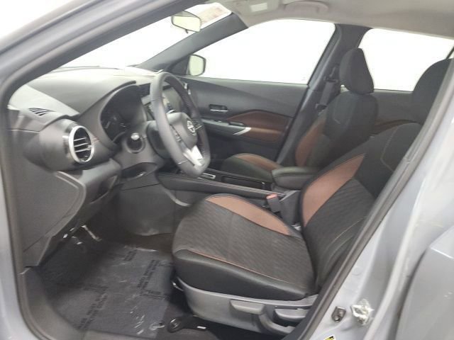 Used 2024 Nissan Kicks SR FWD image 18