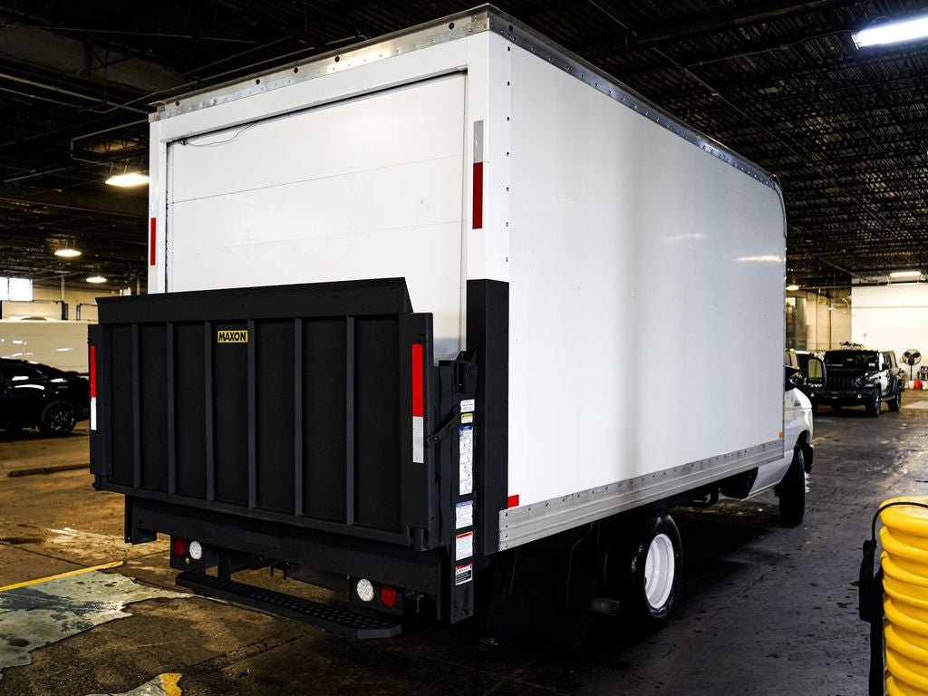 Used 2019 Ford E-350 and Econoline 350 Super Duty w/ Power Windows & Locks Group RWD image 6