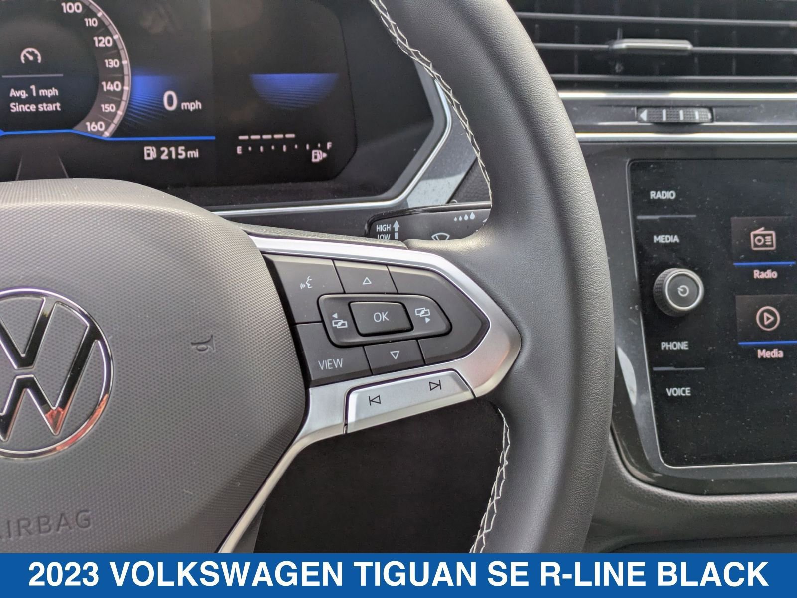 Used 2023 Volkswagen Tiguan SE R-Line image 20