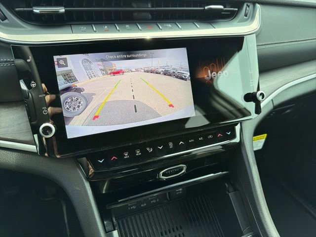 New 2026 Jeep Grand Cherokee Altitude image 20