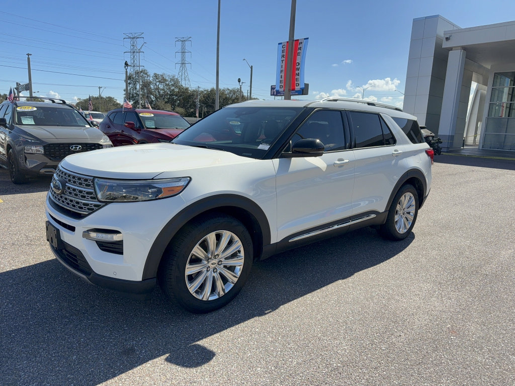 Certified 2022 Ford Explorer Limited w/ Limited Technology Package RWD image 2