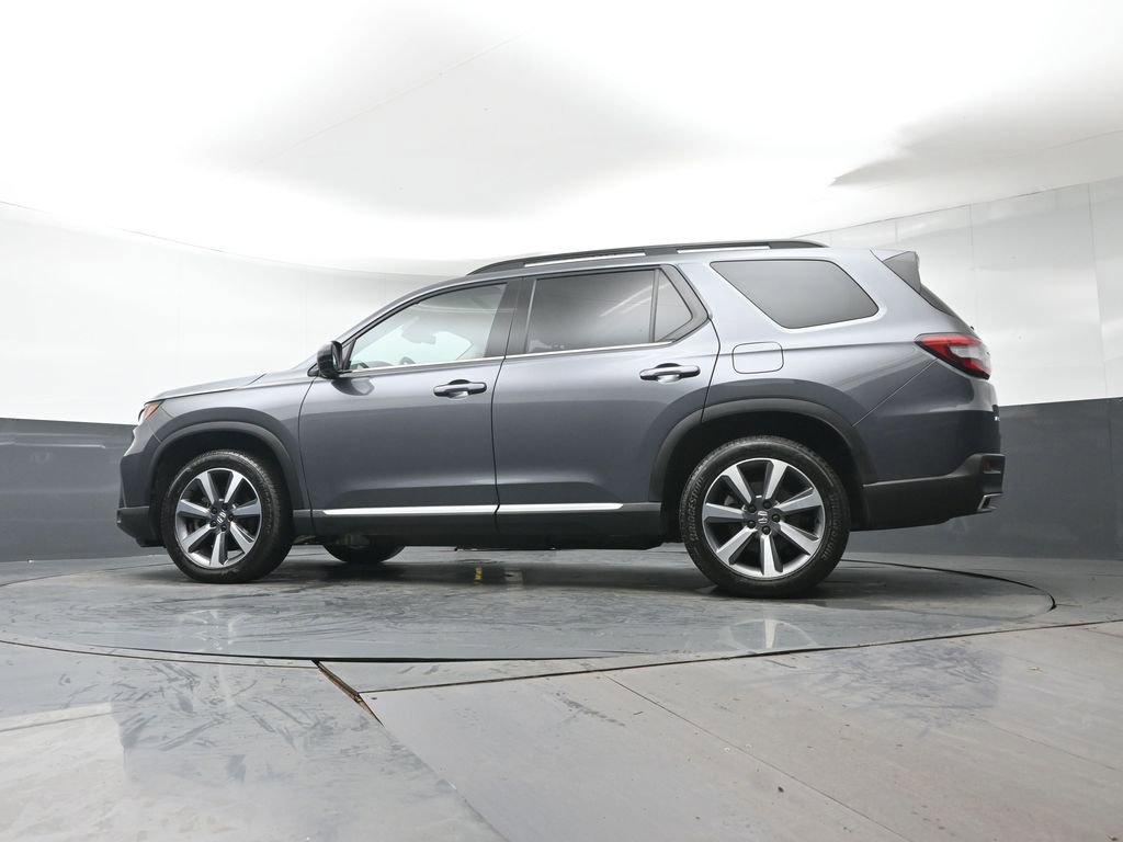 Used 2025 Honda Pilot Elite image 31