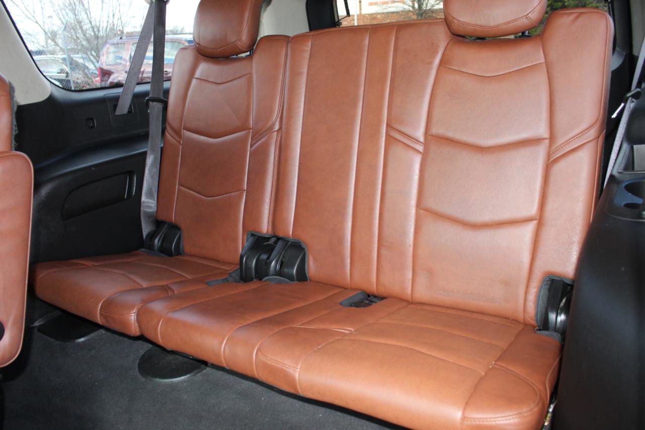 Used 2016 Cadillac Escalade ESV Premium AWD/4WD image 17