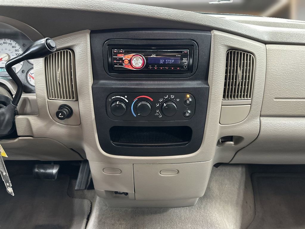 Used 2004 Dodge Ram 1500 Truck SLT w/ Trailer Tow Group image 10